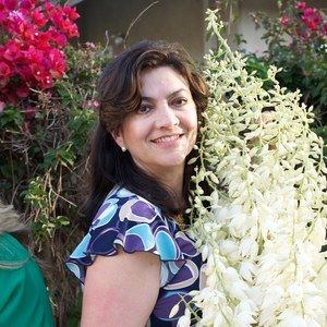 Meet your Posher, Dolores lola